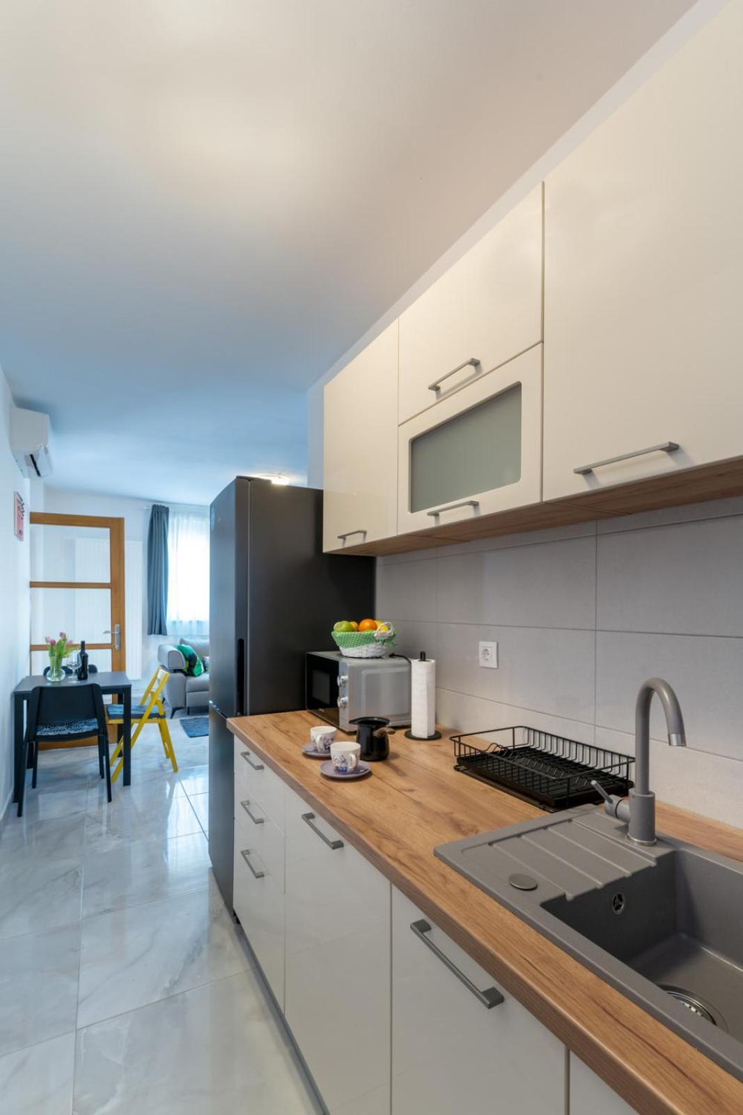 Apartman Jabuka - Free Parking Karlovac Εξωτερικό φωτογραφία